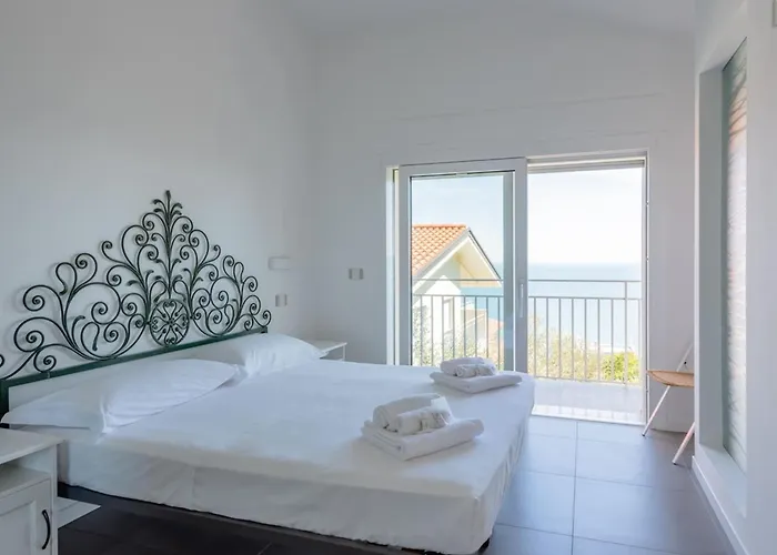 Elvise - Yourplace Abruzzo فوساتشيزيا