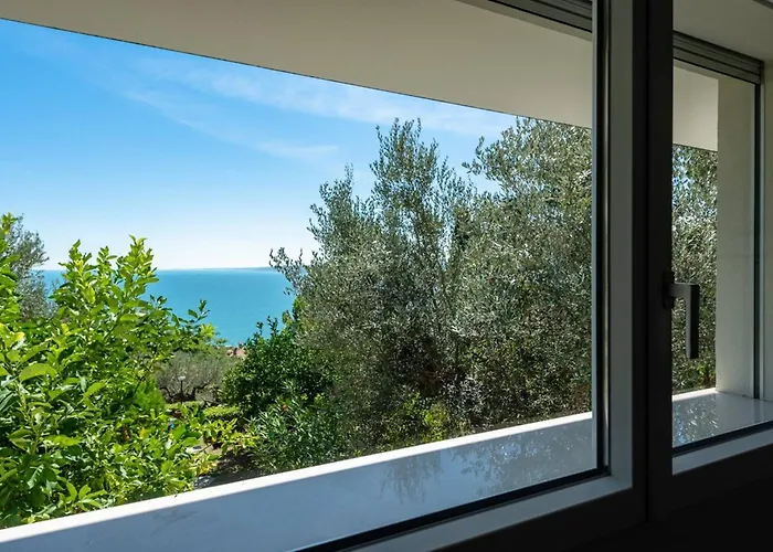 Elvise - Yourplace Abruzzo فوساتشيزيا